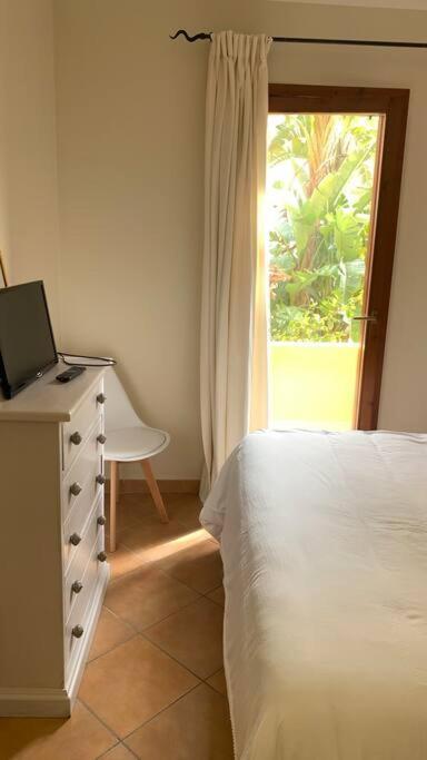 Nest House - Esclusivo Appartamento Marina Di Olbia- Mater Olbia - Beaches - Close To The Airport - Private Parking- Full Comforts - Екстериор снимка