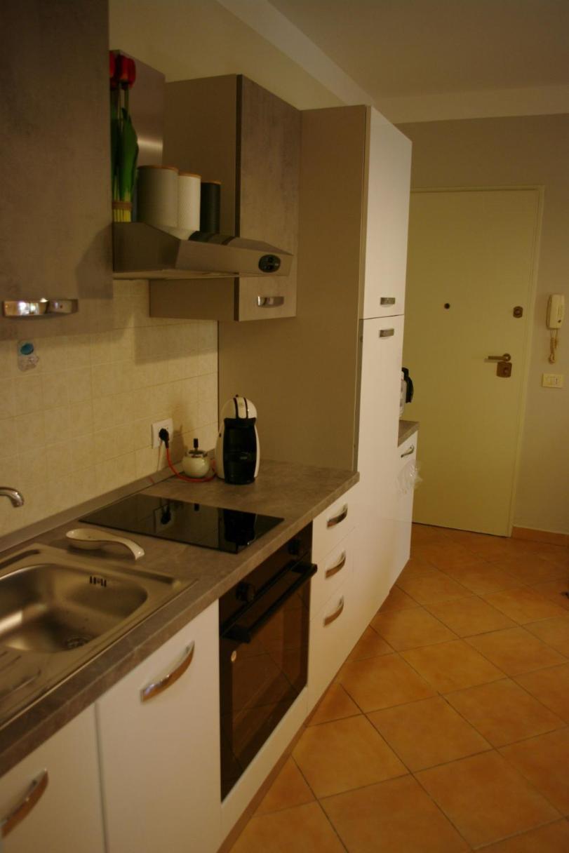 Nest House - Esclusivo Appartamento Marina Di Olbia- Mater Olbia - Beaches - Close To The Airport - Private Parking- Full Comforts - Екстериор снимка
