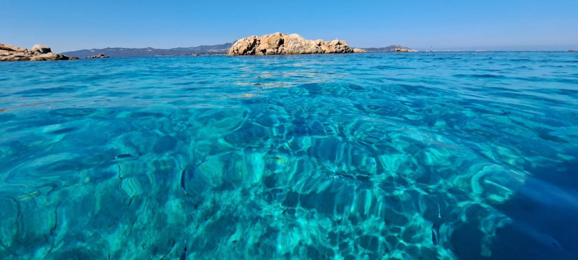 Nest House - Esclusivo Appartamento Marina Di Olbia- Mater Olbia - Beaches - Close To The Airport - Private Parking- Full Comforts - Екстериор снимка